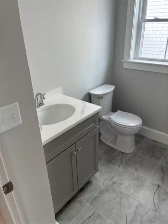 Weymouth, MA 02189,261 Pleasant Street #4