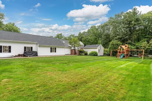 Chelmsford, MA 01824,40 Grandview Rd