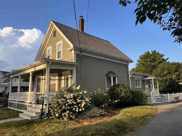 14 School St, Mansfield, MA 02048