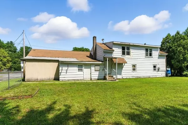 Granby, MA 01033,362 E State St