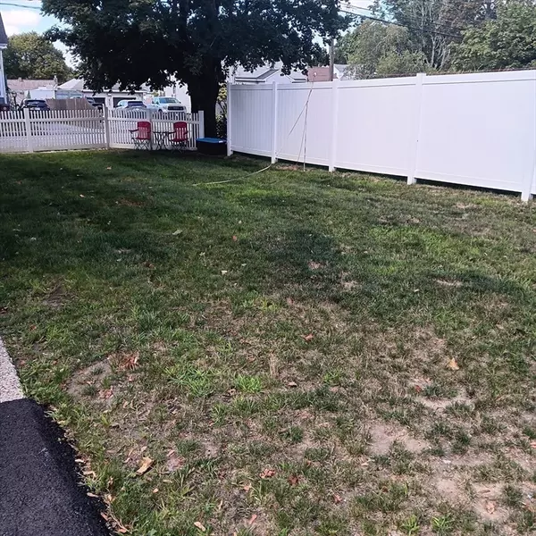 Middleboro, MA 02346,45 Everett St #3B