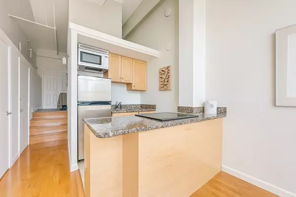 Boston, MA 02115,12 Stoneholm St #529