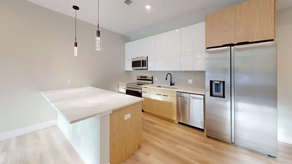 Boston, MA 02130,211 Green St. #206