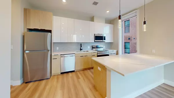 211 Green St. #212, Boston, MA 02130