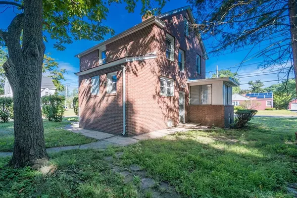 Springfield, MA 01109,1235 Bay St