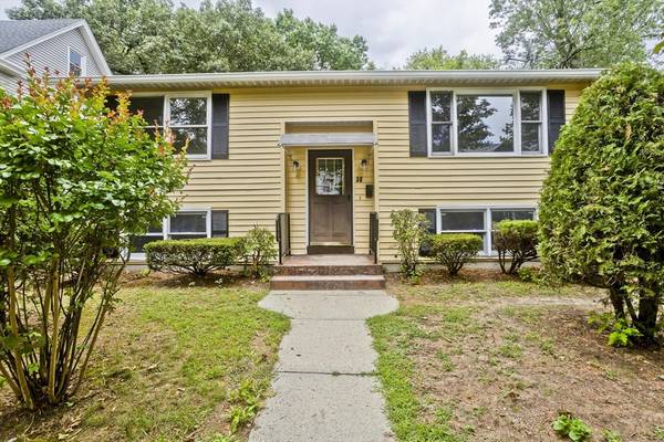 56 Yale St, Springfield, MA 01109