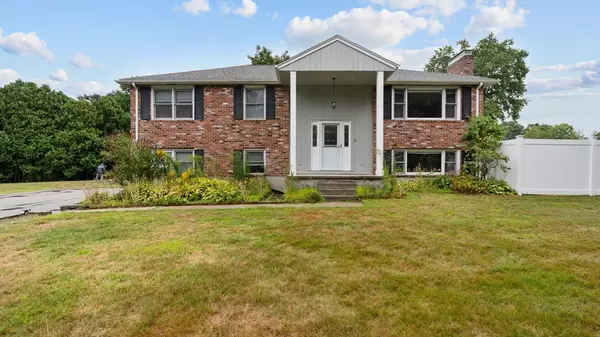 Southborough, MA 01772,19 Maplecrest Drive