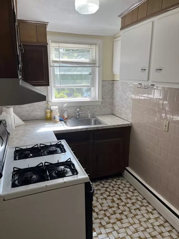 69 Cherry #3, Newton, MA 02465