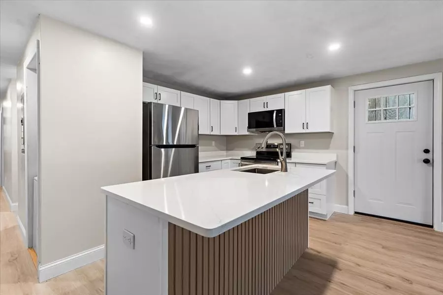 35 Ashumet Rd #11B, Mashpee, MA 02649