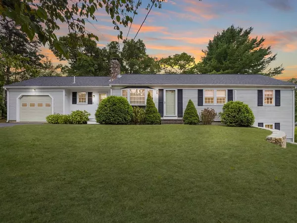 17 Avalon Cir, Barnstable, MA 02655