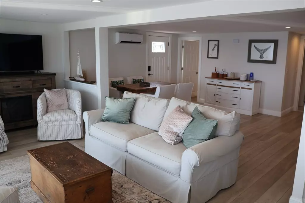 Marshfield, MA 02050,32 Ocean #1