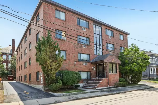 41 Walnut Street #22, Waltham, MA 02453