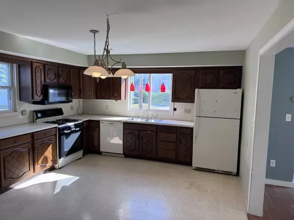 Winchester, MA 01890,17 Baldwin St