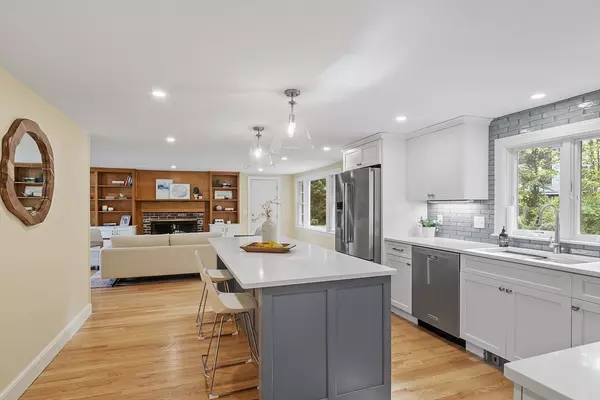 Acton, MA 01720,18 Captain Browns Ln