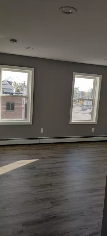 Providence, RI 02907,123 Burnett Street #2