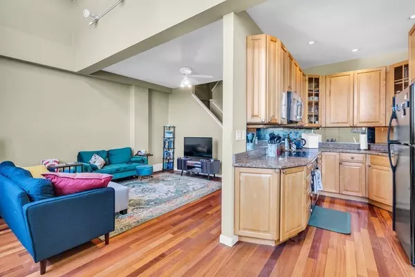 Boston, MA 02127,350 W Fourth #406