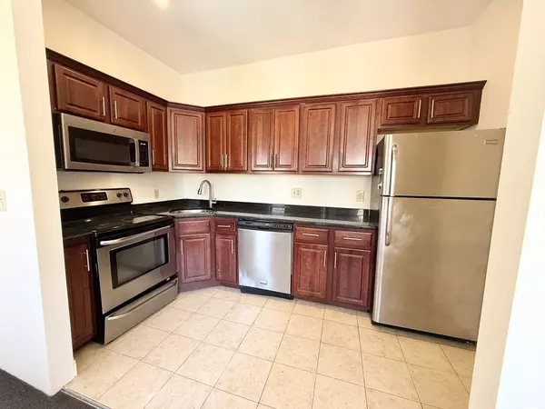 Boston, MA 02118,606 Columbus Ave #3L
