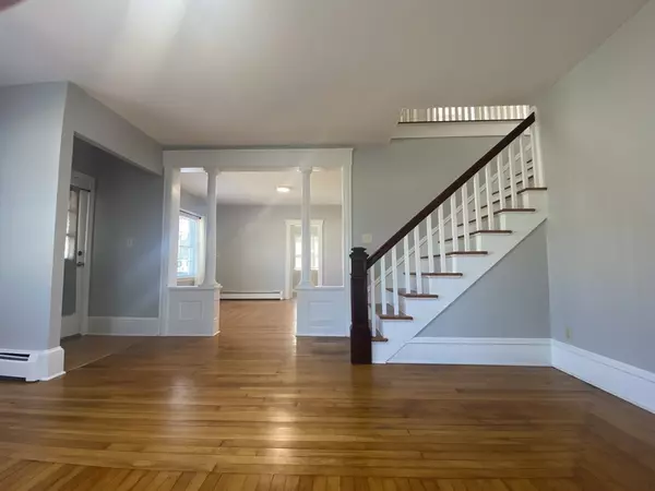 Fall River, MA 02720,986 N Eastern Ave