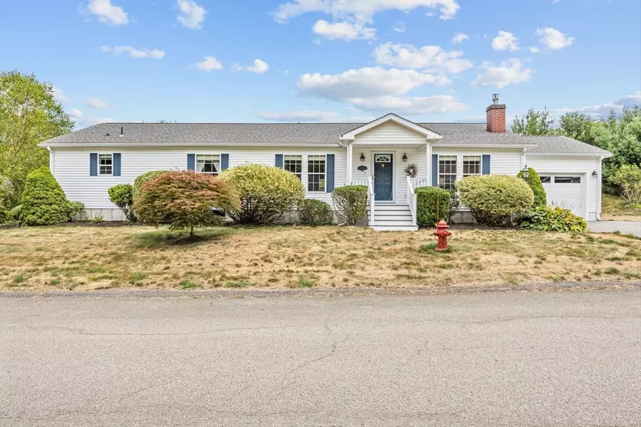 3705 Pheasant Lane, Middleboro, MA 02346