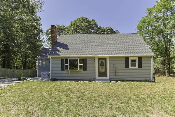 20 Veronica Ln, Falmouth, MA 02536