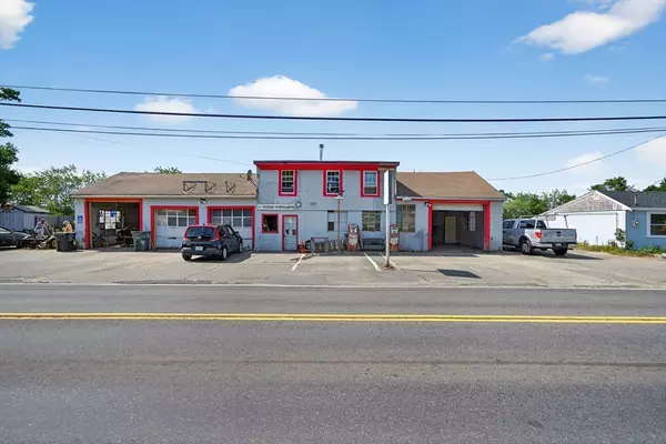 Barnstable, MA 02601,657 Yarmouth Road