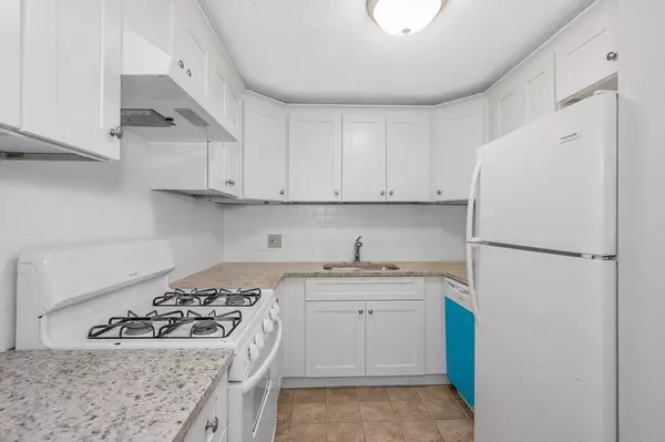 Lowell, MA 01854,307 Pawtucket Blvd #23