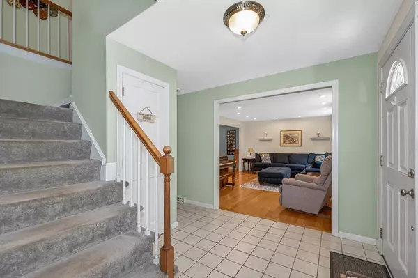 Dracut, MA 01826,22 Shady Lane