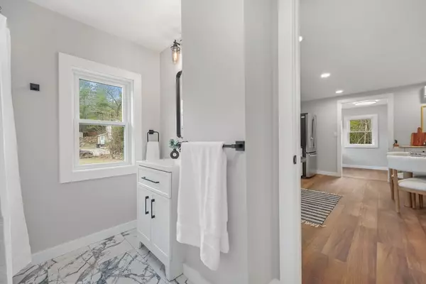Worcester, MA 01602,17 Passway 3 #0