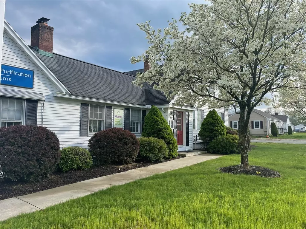 Hadley, MA 01035,245 Russell St