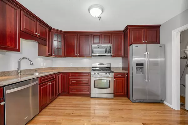 Dracut, MA 01826,13 Dallas Drive #109