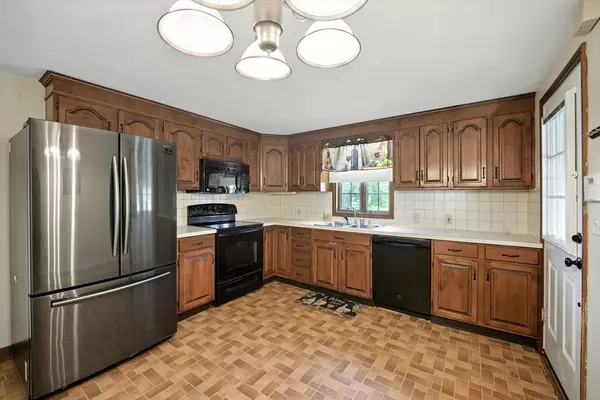 Agawam, MA 01001,60 Edward Street