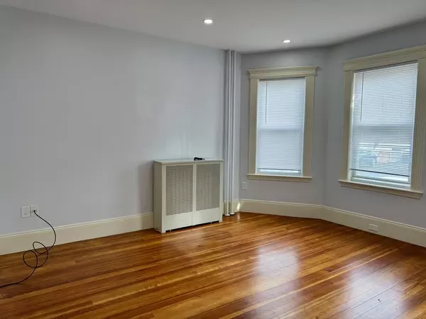 Winthrop, MA 02152,38 Hawthorn Avenue #1