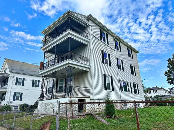 Fall River, MA 02721,528 Lawton St #2