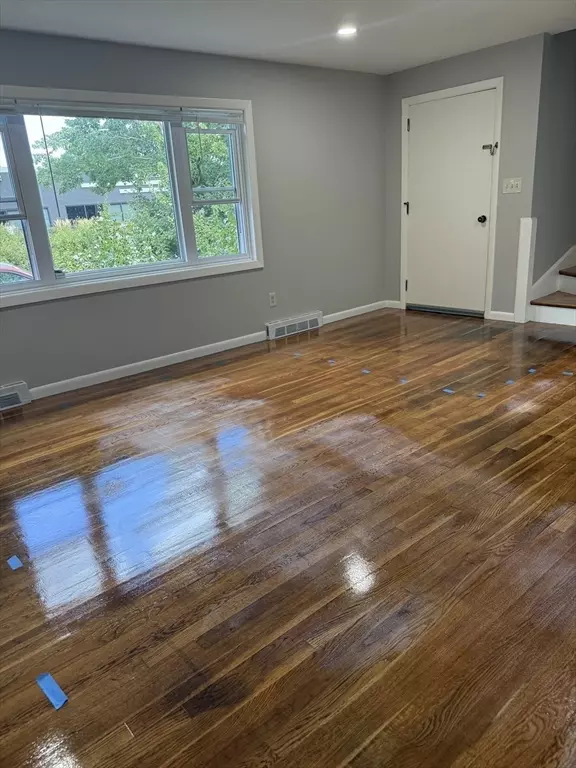 Needham, MA 02492,99 Gould Street #99
