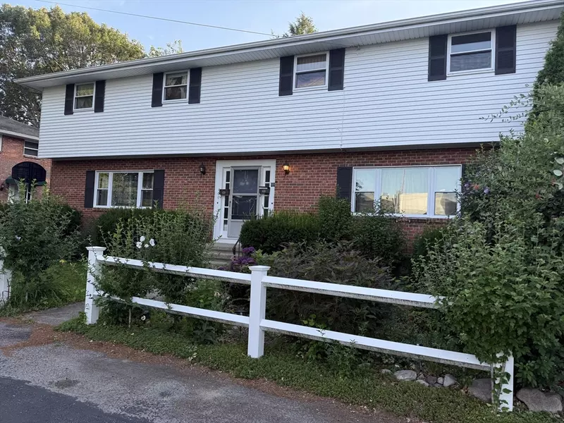 99 Gould Street #99, Needham, MA 02492
