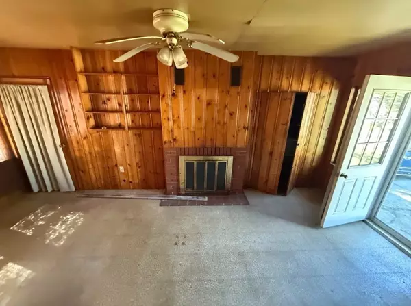 Holden, MA 01522,40 Princeton St
