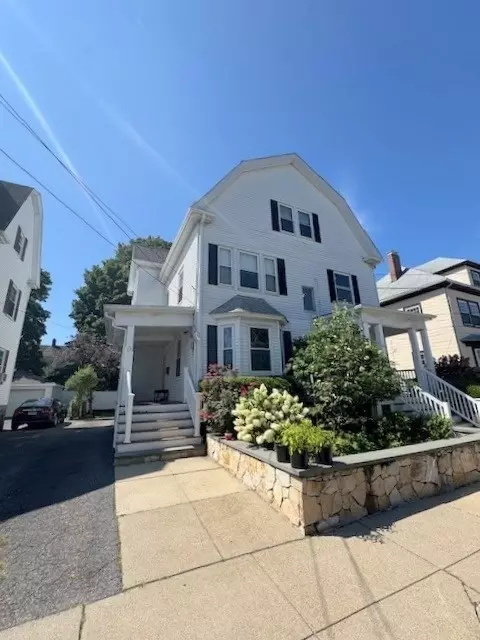 14 Newcastle Rd #2, Boston, MA 02135