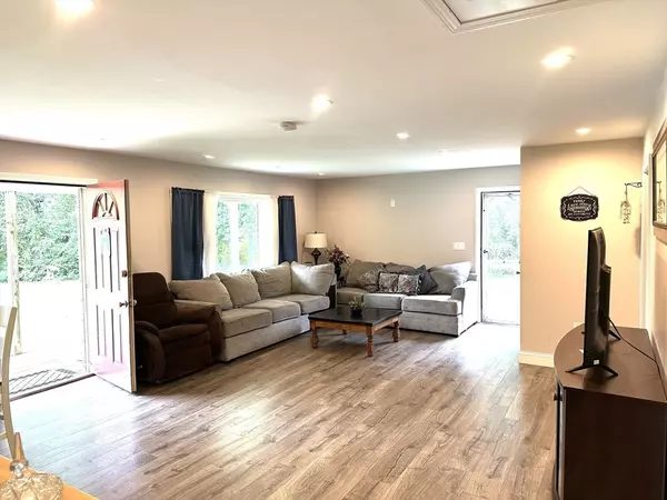 East Bridgewater, MA 02333,121 South St