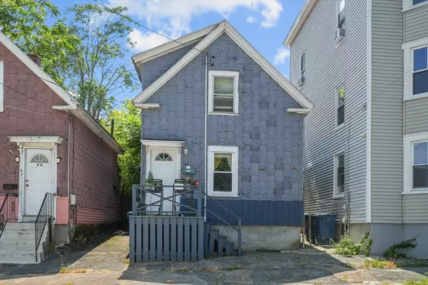 Lawrence, MA 01841,58-64 Railroad St