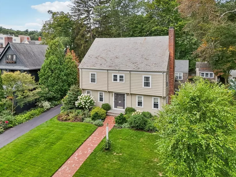 7 Westland St, Worcester, MA 01602