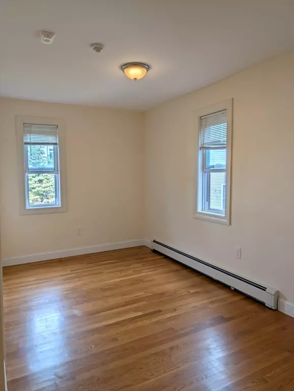 Cambridge, MA 02141,305 Hurley Street #2