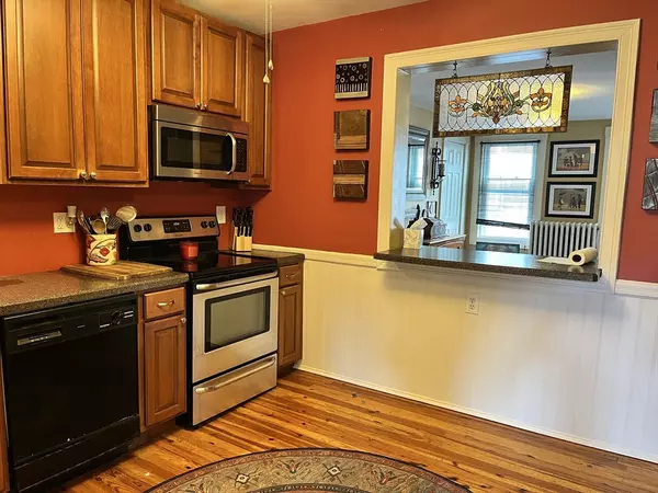 New Bedford, MA 02740,64-66 Bedford St