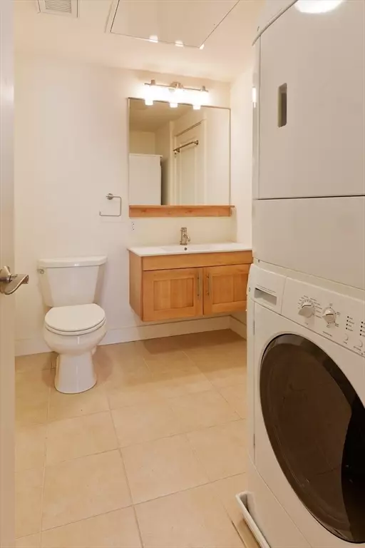 Cambridge, MA 02138,87 New #412