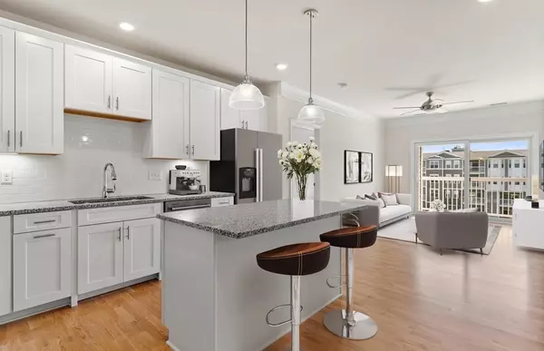 Woburn, MA 01801,2 Stratton Drive #108