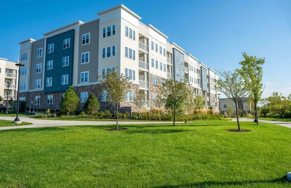 2 Stratton Drive #108, Woburn, MA 01801