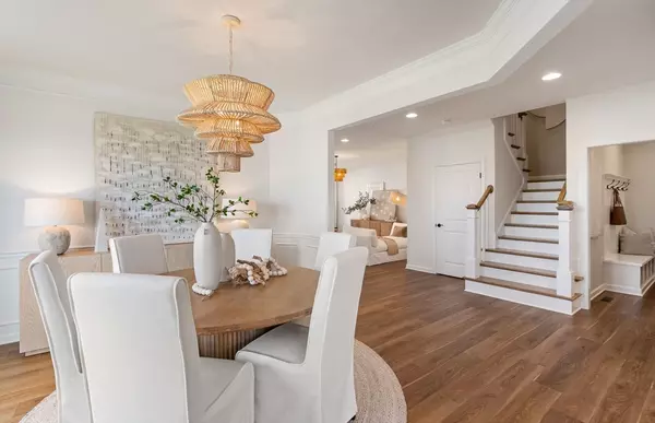 Woburn, MA 01801,2 Archer Way #1