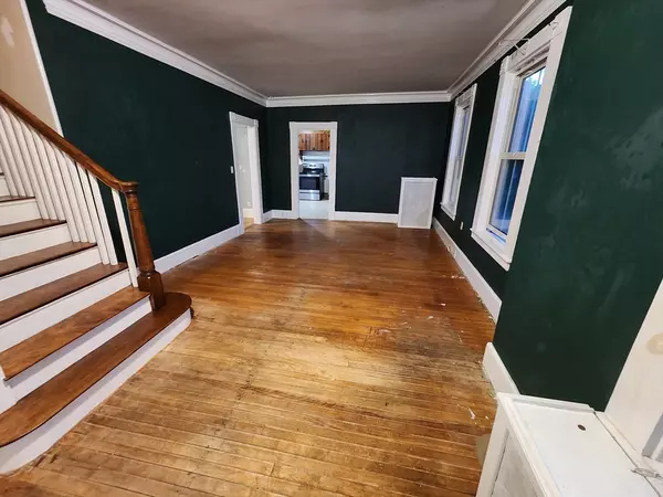 Southbridge, MA 01550,152 Chapin