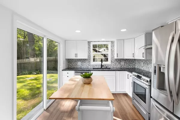 Pembroke, MA 02359,21 Beechwood Ave