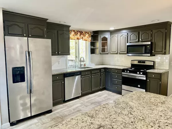 Townsend, MA 01474,18 Bridal Path Lane