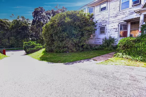 Lawrence, MA 01841,749-751 Riverside Drive